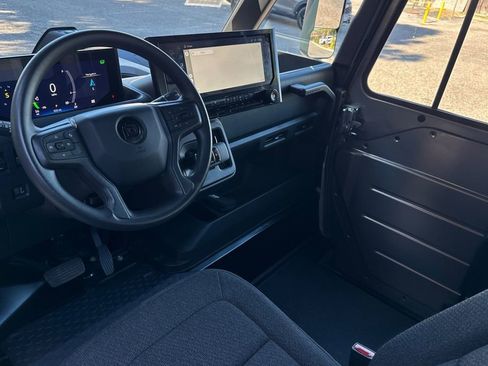 Used 2023 Chevrolet Brightdrop 600 w/ Active Safety Package 2 image 10