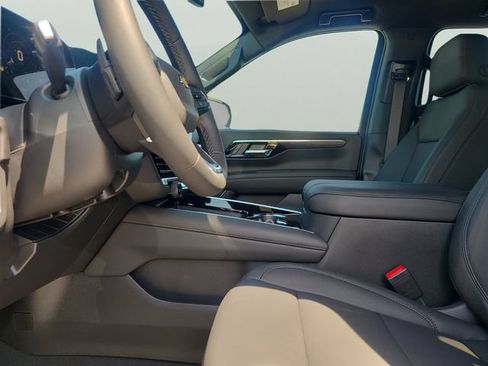 New 2026 Chevrolet Suburban LT w/ Comfort Package RWD image 22