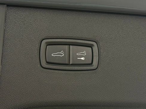 New 2026 Porsche Cayenne image 19