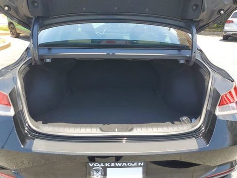 Used 2023 Hyundai Elantra SEL w/ Convenience Package FWD image 8
