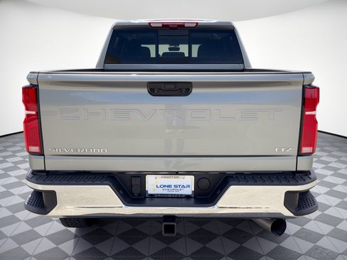 Used 2026 Chevrolet Silverado 2500 LTZ w/ LTZ Texas Edition AWD/4WD image 11