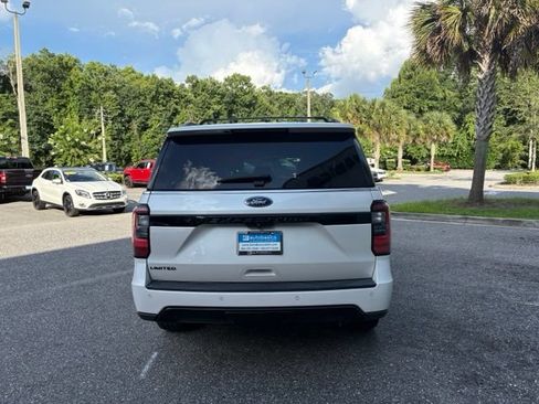 Used 2019 Ford Expedition Limited w/ Equipment Group 303A RWD image 4