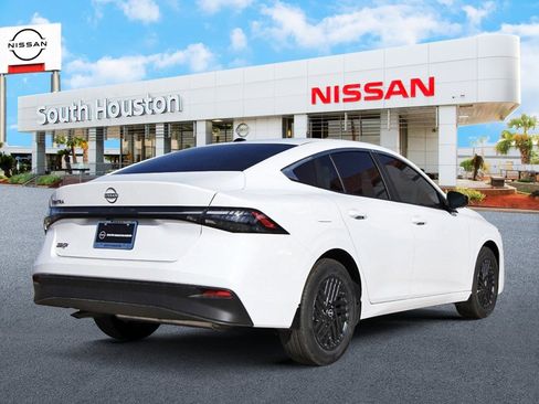 New 2026 Nissan Sentra SV w/ Floor Mat Package image 4