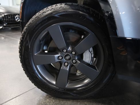 Used 2023 Land Rover Defender 110 X-Dynamic SE AWD/4WD image 13
