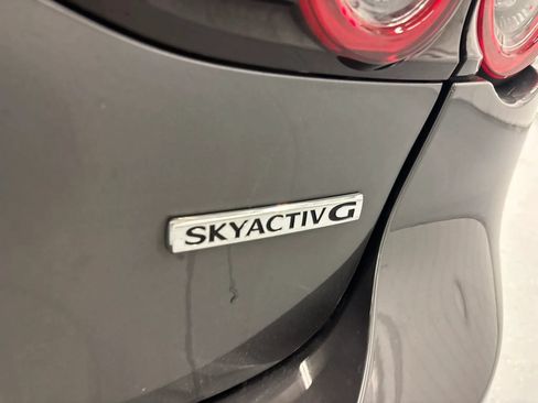 Used 2019 MAZDA MAZDA3 Hatchback w/ Preferred Package FWD image 69