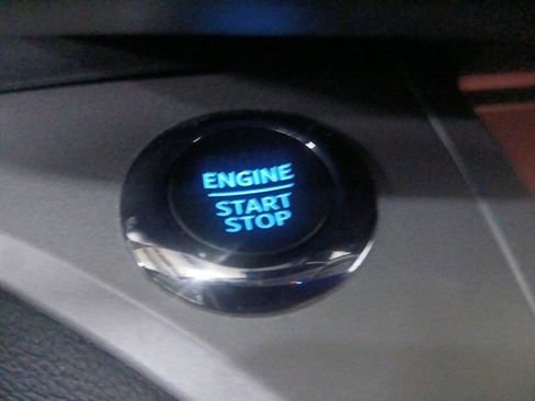 Certified 2023 Ford Explorer XLT w/ Equipment Group 202A image 15