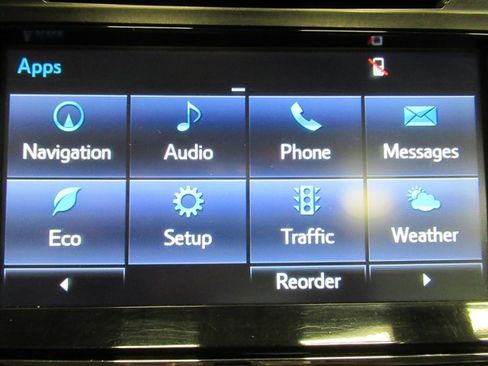 Used 2017 Toyota Avalon Limited image 29