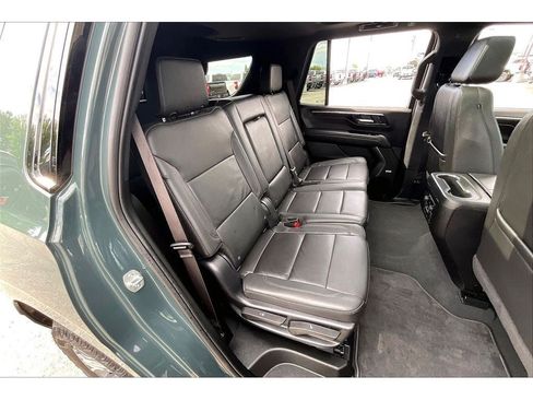 Used 2025 Chevrolet Tahoe Z71 w/ Comfort Package AWD/4WD image 29
