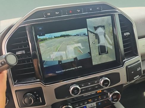 Used 2022 Ford F350 King Ranch w/ King Ranch Ultimate Package AWD/4WD image 20