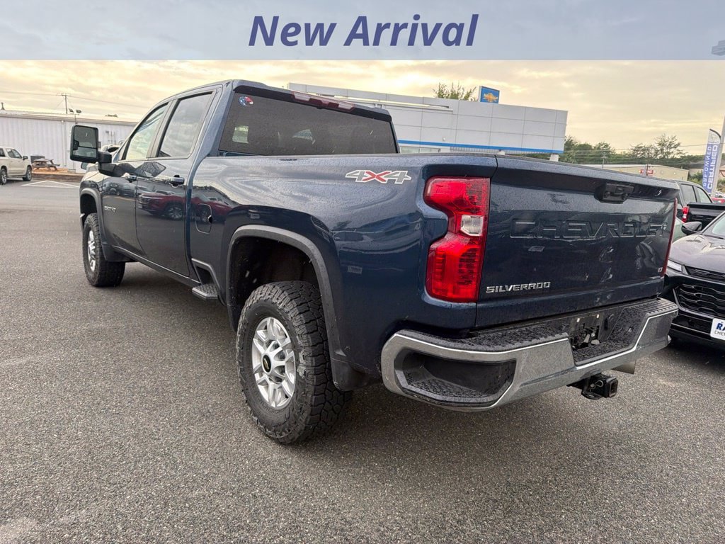 Used 2022 Chevrolet Silverado 2500 LT w/ Convenience Package AWD/4WD image 10