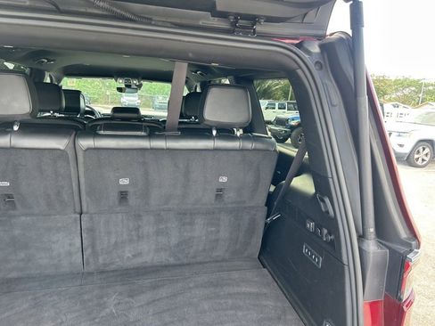 Used 2023 Jeep Wagoneer Series III w/ Preferred Equipment Group image 32