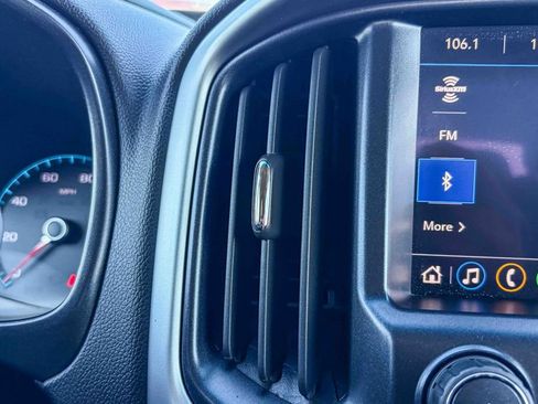 Used 2020 Chevrolet Colorado LT image 24