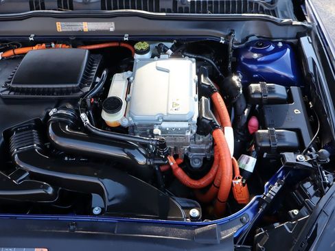 Used 2014 Ford Fusion Energi Titanium w/ Driver Assist Package image 41