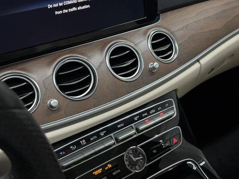 Used 2017 Mercedes-Benz E 400 4MATIC Wagon image 67