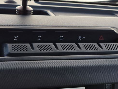 Used 2023 Ford Bronco 2-Door w/ Sasquatch Package image 19