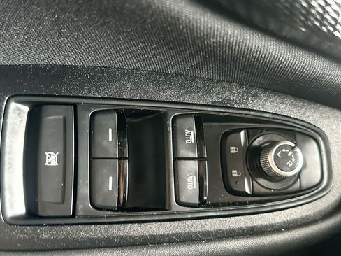 Used 2025 Subaru Legacy Premium AWD/4WD image 17