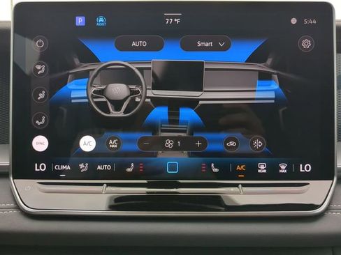 New 2025 Volkswagen Tiguan SE R-Line image 22