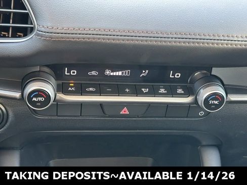 Used 2025 MAZDA MAZDA3 s image 20