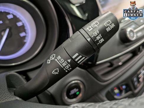 Used 2020 Buick Envision Essence AWD/4WD image 19
