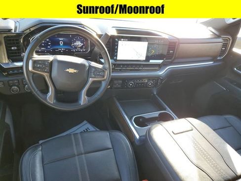 Used 2024 Chevrolet Silverado 3500 High Country w/ High Country Premium Package image 9