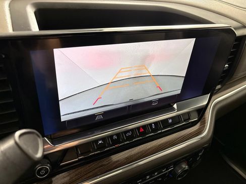 Used 2025 Chevrolet Silverado 1500 LT RWD image 37