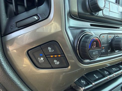 Used 2017 Chevrolet Silverado 1500 High Country AWD/4WD image 19
