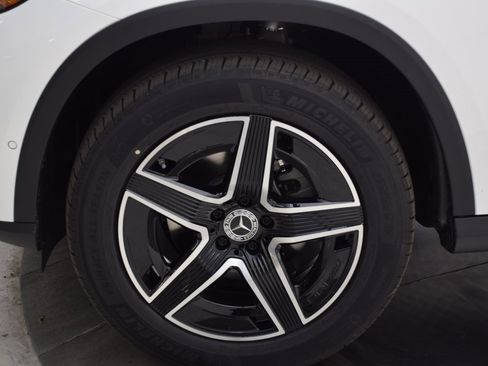 New 2026 Mercedes-Benz GLC 300 image 12