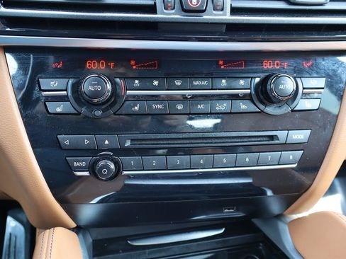 Used 2017 BMW X6 xDrive50i image 35