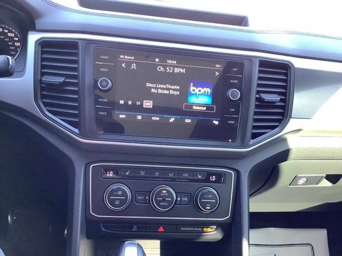 Used 2021 Volkswagen Atlas SE w/ Panoramic Sunroof Package image 45