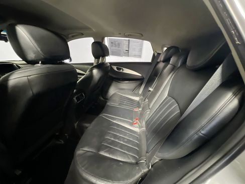 Used 2017 INFINITI QX50 2WD image 29