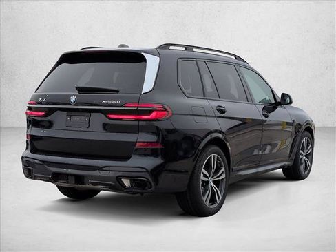 New 2026 BMW X7 xDrive40i image 2