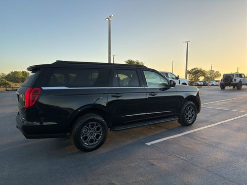 Used 2025 Ford Expedition Max Active image 5