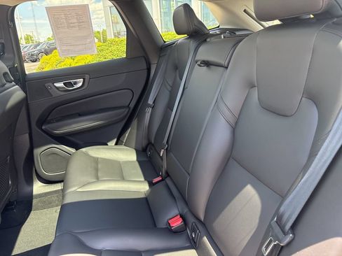Certified 2024 Volvo XC60 B5 Core w/ Protection Package Premier AWD/4WD image 32