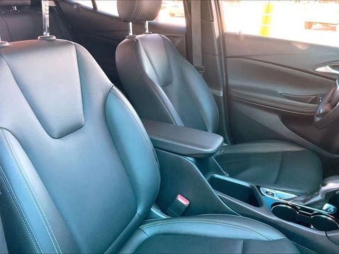 Certified 2024 Buick Encore GX Sport Touring w/ Black Roof Package image 7