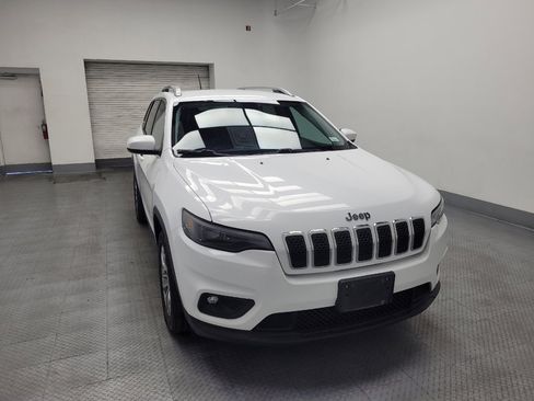 Used 2019 Jeep Cherokee Latitude Plus image 14