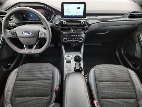 Used 2025 Ford Escape ST-Line image 32