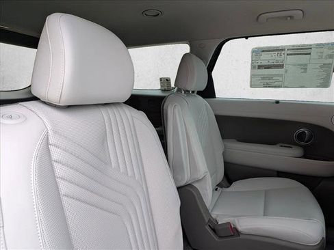 Used 2026 Hyundai Palisade SEL FWD image 21