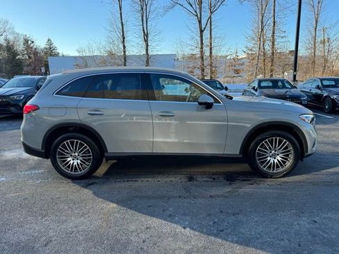 Used 2026 Mercedes-Benz GLC 300 GLC 300 image 2