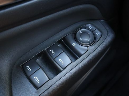 Certified 2024 Chevrolet Equinox LT FWD image 36