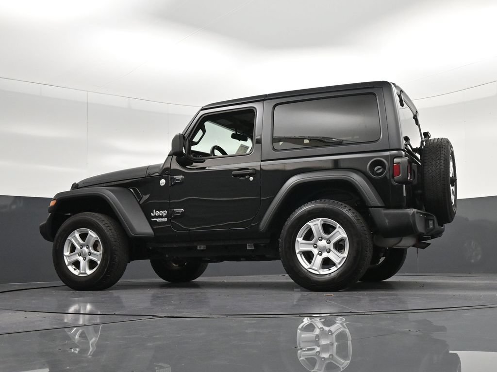 Used 2021 Jeep Wrangler Sport AWD/4WD image 32