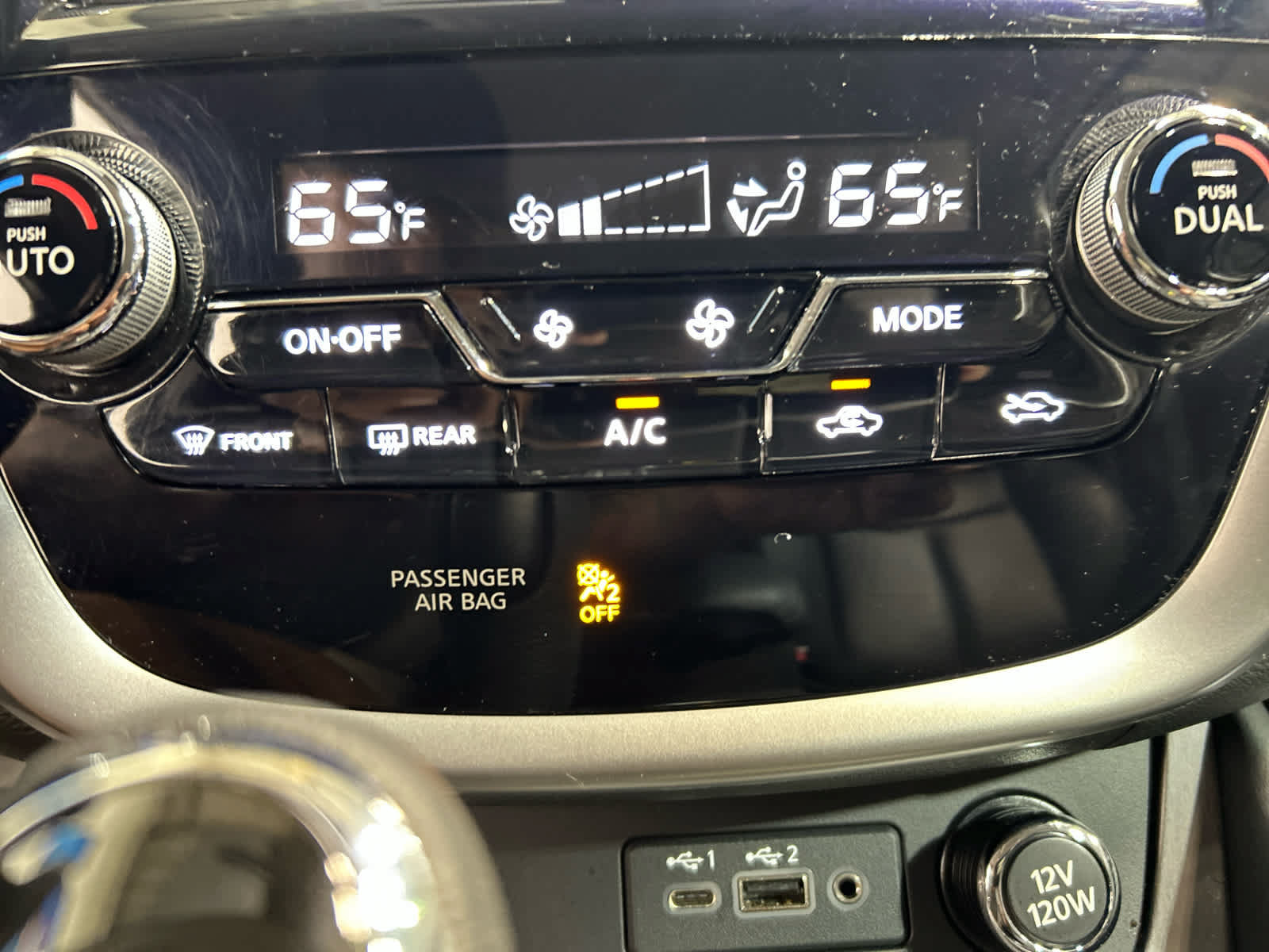 Used 2023 Nissan Murano SV w/ SV Midnight Edition Package AWD/4WD image 16
