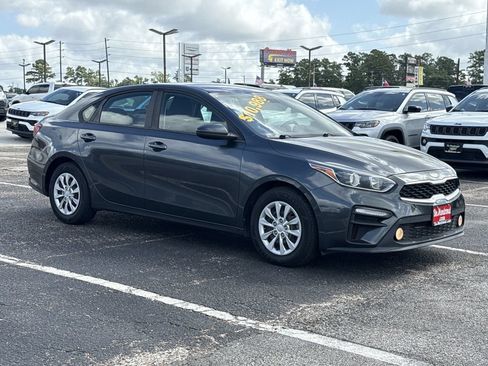 Used 2019 Kia Forte Sedan FWD image 3