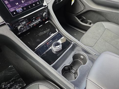 New 2025 Jeep Grand Cherokee L Altitude image 25