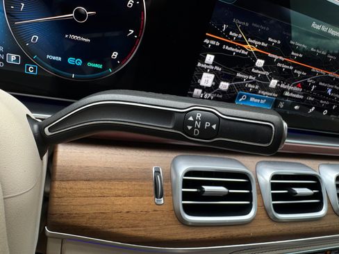 Used 2023 Mercedes-Benz Maybach GLS 600 4MATIC image 81