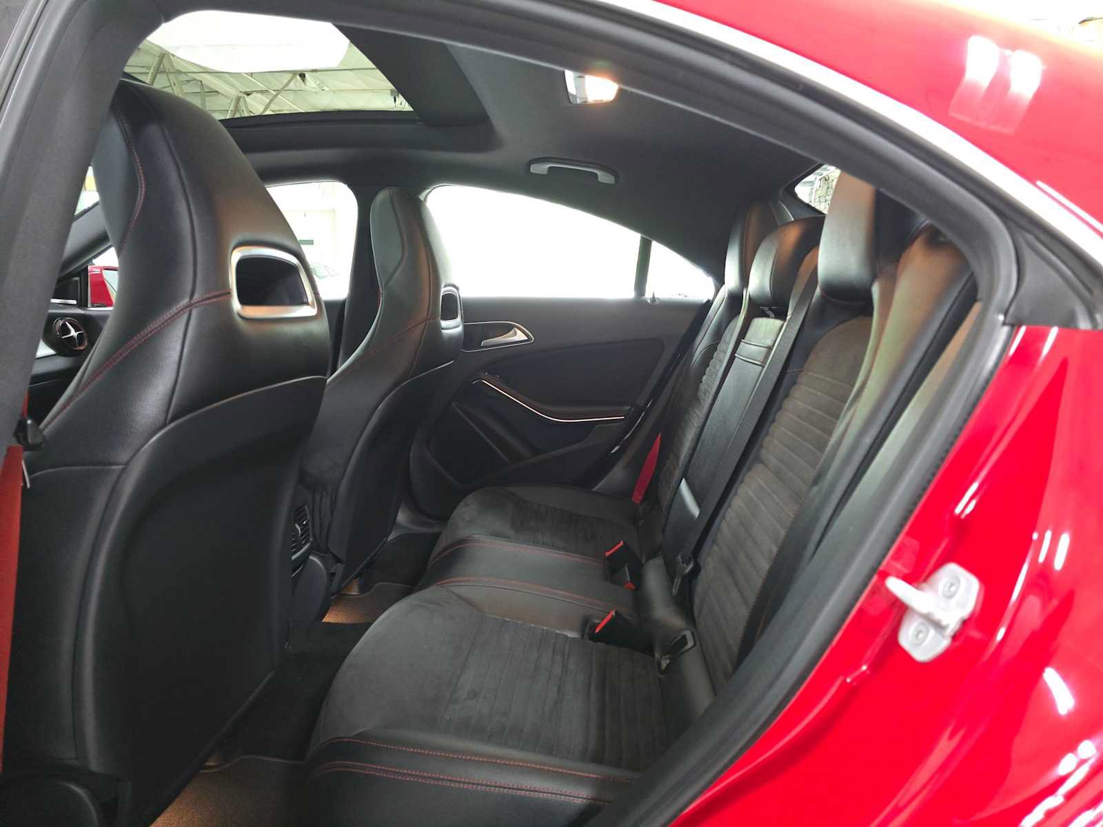 Used 2015 Mercedes-Benz CLA 250 4MATIC image 16