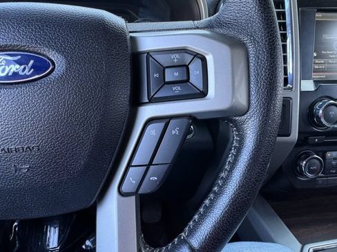 Used 2015 Ford F150 Lariat AWD/4WD image 28