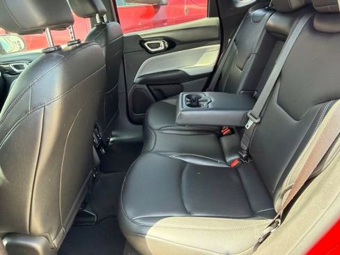 Used 2025 Jeep Compass Limited AWD/4WD image 7