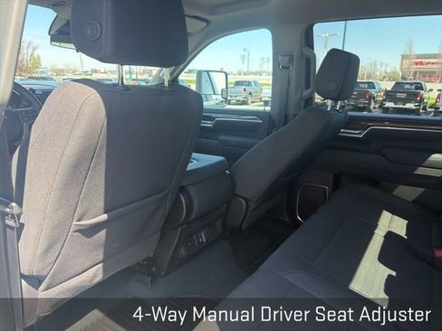 Used 2025 Chevrolet Silverado 2500 LT w/ Convenience Package image 26