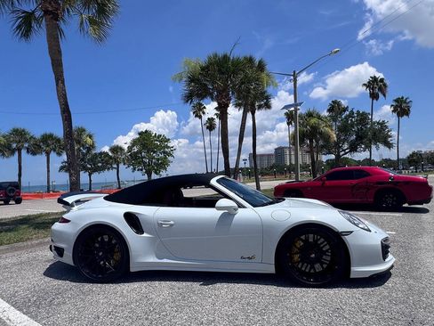 Used 2015 Porsche 911 Turbo S Cabriolet AWD/4WD image 20