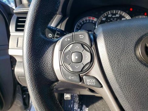 Used 2012 Toyota Camry SE image 17